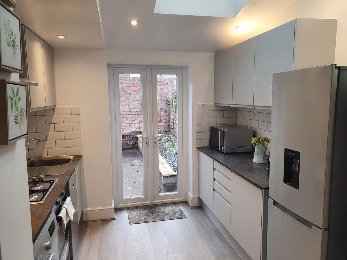 Victoria House - 3 Bedrooms, 3 Bathrooms By Cliftonvalley Apartments Μπρίστολ Εξωτερικό φωτογραφία